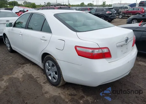 2009 Toyota Camry Le z USA, uszkodzony, nr VIN 4T1BE46K89U807944